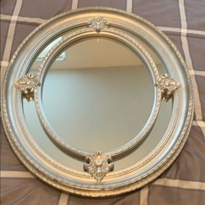 Wall mirror
